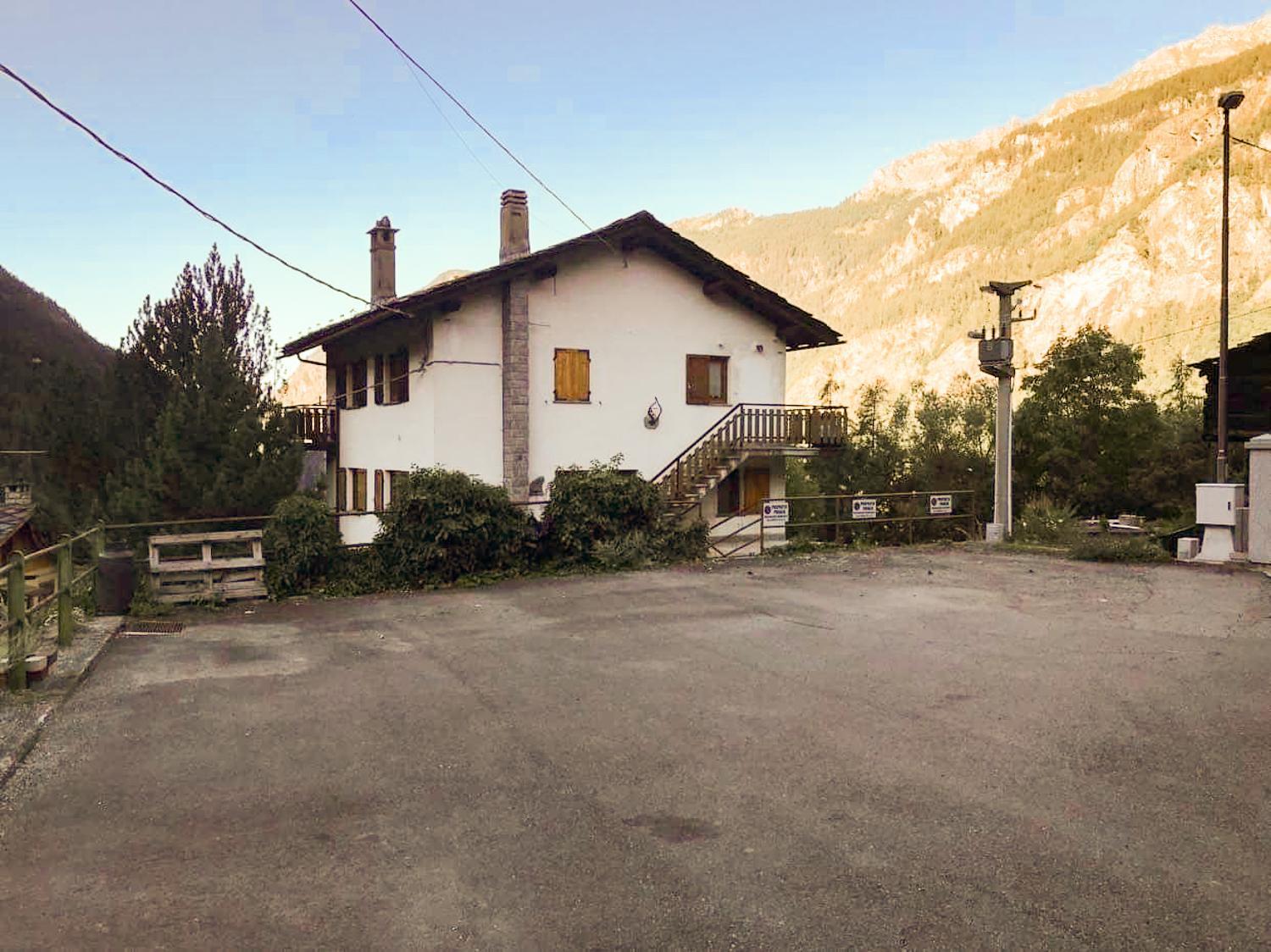 Relax & Sports -Cervinia- Maison Valtournenche Luaran gambar