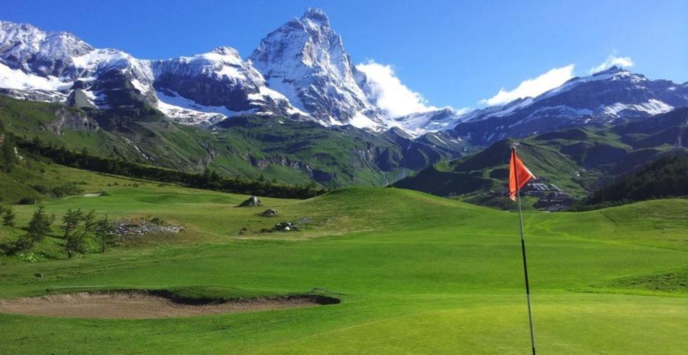 Relax & Sports -Cervinia- Maison Valtournenche Luaran gambar